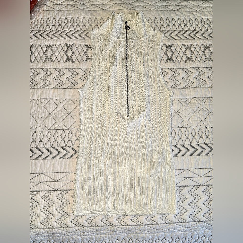 Sleeveless Cream Top with Zipper